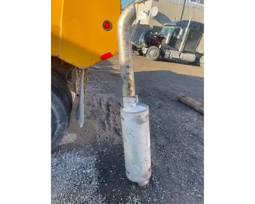 Mack CH613 Exhaust Pipe