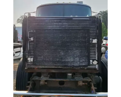 Mack CH613 Radiator