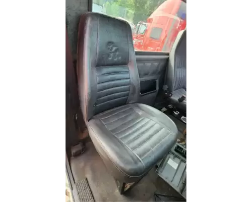 Mack CH613 Seat, Front