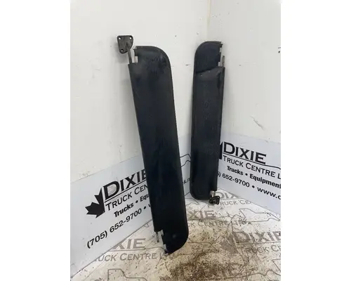 Mack CH613 Sun Visor (External)