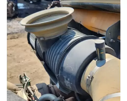 Mack CHN613 Air Cleaner