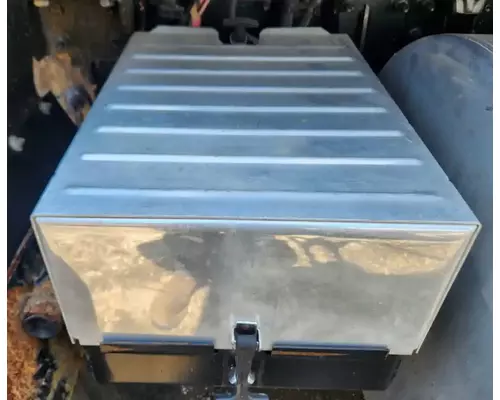Mack CHN613 Battery Box