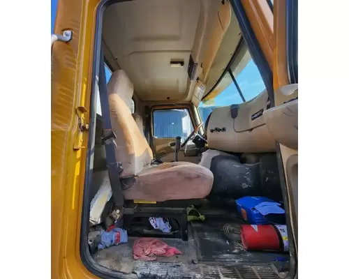 Mack CHN613 Cab