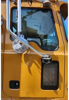 Mack CHN613 Door Assembly, Front