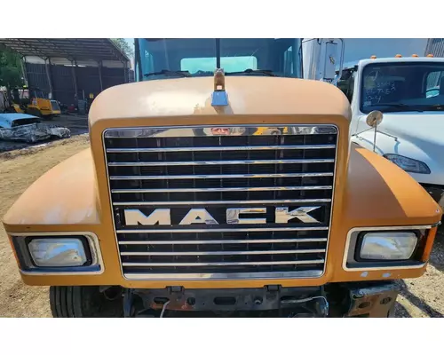 Mack CHN613 Hood