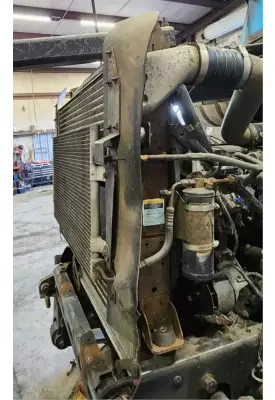 Mack CHN613 Radiator