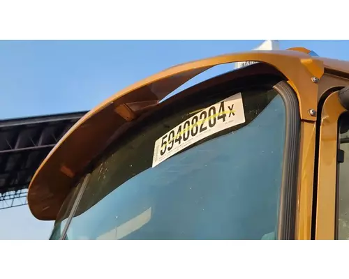 Mack CHN613 Sun Visor (External)