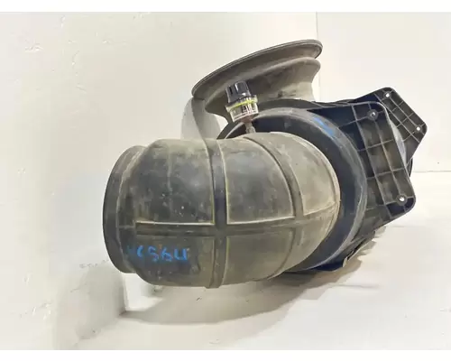 Mack CHU613 Air Cleaner