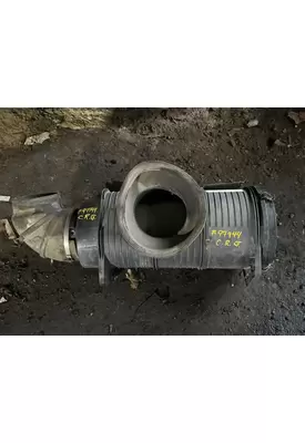 Mack CHU613 Air Cleaner
