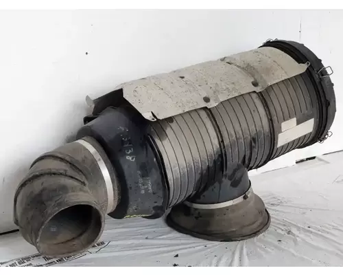 Mack CHU613 Air Cleaner