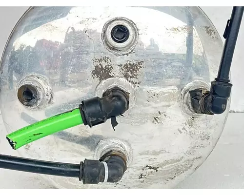 Mack CHU613 Air Tank