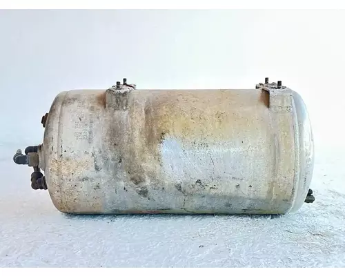 Mack CHU613 Air Tank