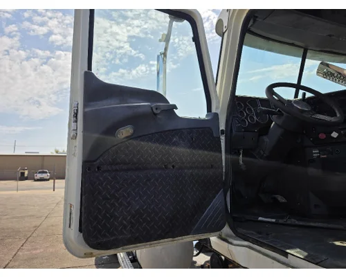 Mack CHU613 Cab
