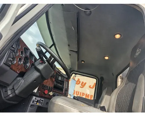 Mack CHU613 Complete Vehicle