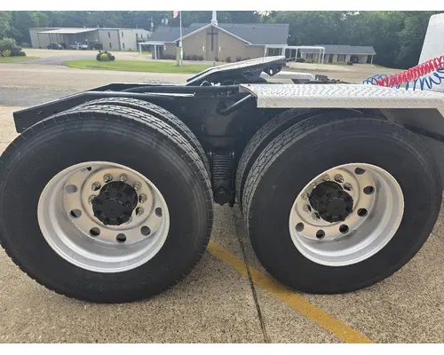 Mack CHU613 Complete Vehicle