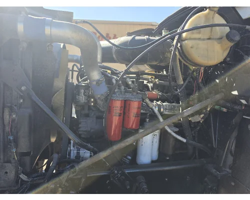 Mack CHU613 Complete Vehicle