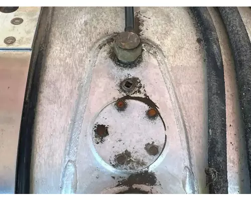 Mack CHU613 Fuel Tank
