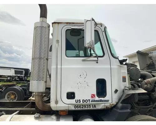 Mack CH Cab Assembly