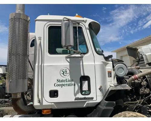 Mack CH Cab Assembly