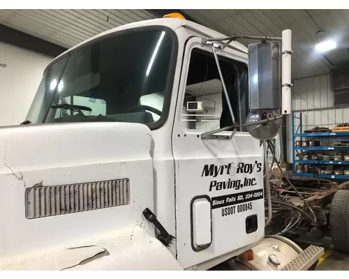 Mack CH Cab Assembly