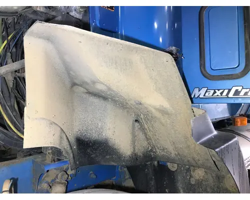 Mack CH Fender, Inner