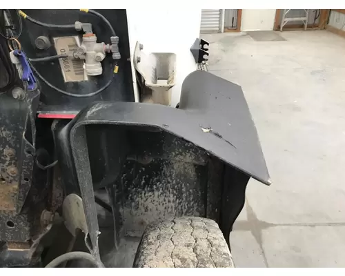 Mack CH Fender