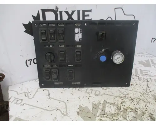 Mack CL700 Dash Assembly