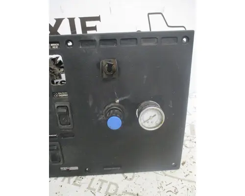 Mack CL700 Dash Assembly