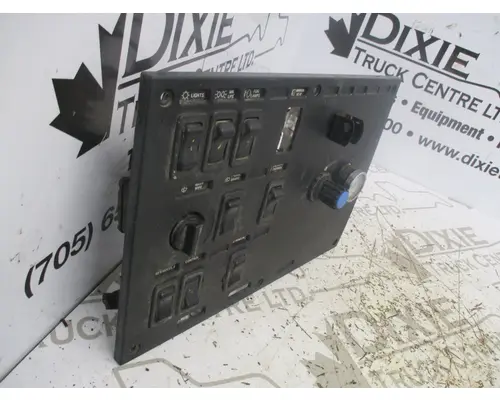 Mack CL700 Dash Assembly