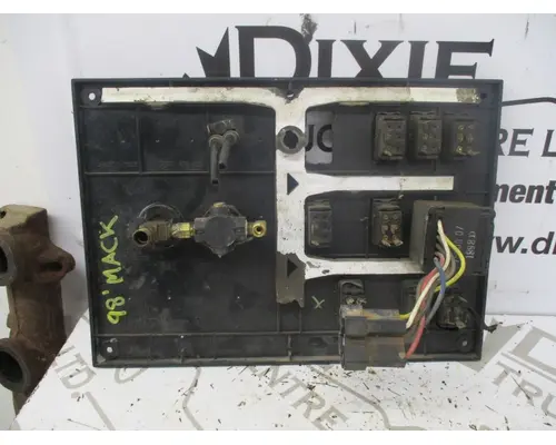 Mack CL700 Dash Assembly