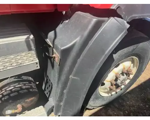 Mack CL713 Fender Extension