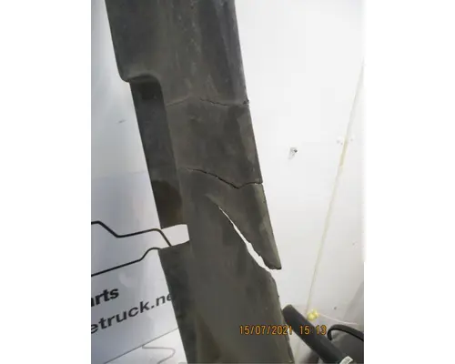 Mack CL713 Radiator Shroud