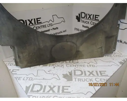 Mack CL713 Radiator Shroud