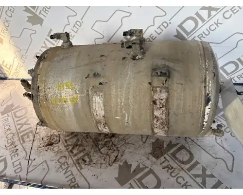 Mack CL733 Air Tank