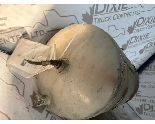 Mack CL733 Air Tank