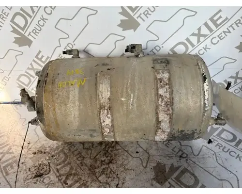 Mack CL733 Air Tank