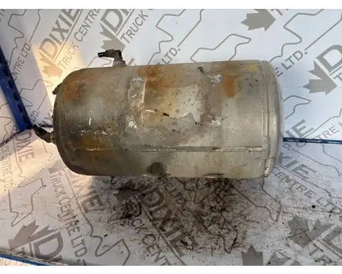Mack CL733 Air Tank