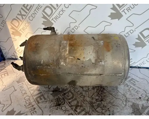 Mack CL733 Air Tank