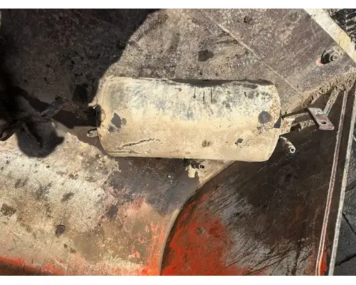 Mack CL733 Air Tank