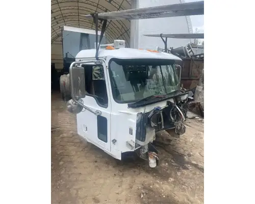 Mack CL733 Cab