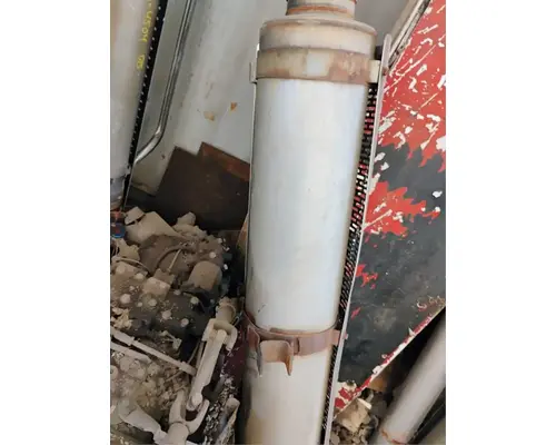 Mack CL733 Exhaust Pipe