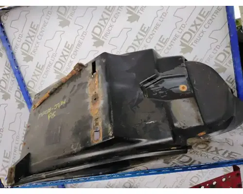 Mack CL733 Fender Extension