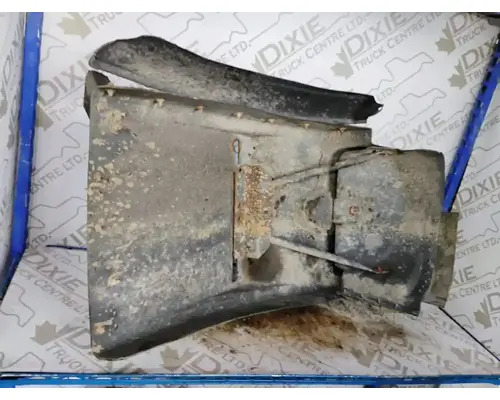 Mack CL733 Fender Extension