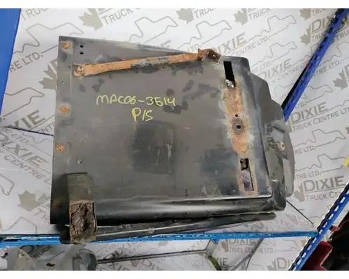 Mack CL733 Fender Extension