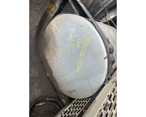 Mack CL733 Fuel Tank