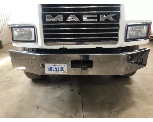 Mack CL Bumper Assembly, Front