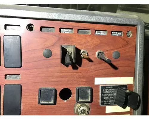 Mack CL Dash Panel