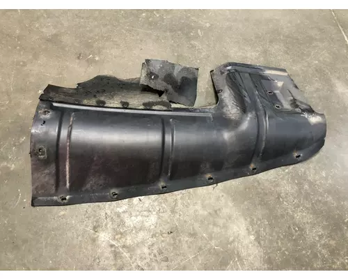 Mack CL Fender, Inner