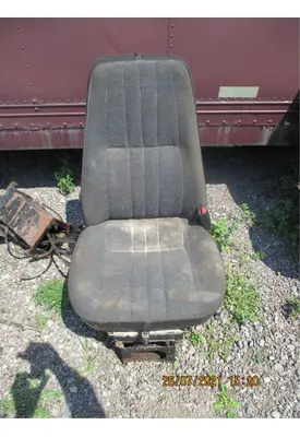Mack CL Seat, Front