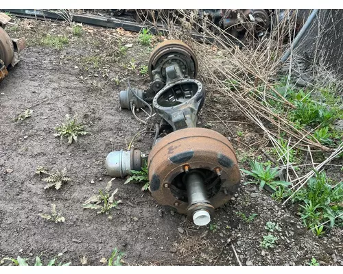 Mack CRD112 Axle Housing (Front)